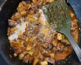 Foto langkah ke 4 dari resep Sambal Goreng Hati Kentang.