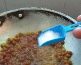 A picture of step 4 of Kale Chana black gram in Besan Gravy.