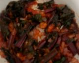 Foto del paso 4 de la receta Guiso de Alubias Blancas en conserva, con Acelgas Rojas y Longanizas