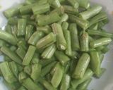 Foto langkah ke 2 dari resep Tumis buncis+ kikil pedas manis.