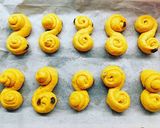 Foto del passaggio 6 della ricetta Brioche di Santa Lucia (Lussekatter)