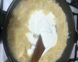 Foto del paso 6 de la receta: Muslo de pollo deshuesado en salsa de cebolla y alcachofas