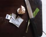 Sop Teh Bawang Putih recipe step 2 photo