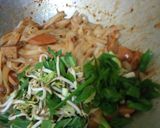 Foto langkah ke 6 dari resep Kwetiaw Goreng.