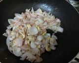 A picture of step 1 of Reshmi chicken with cashwnut masala with warky paratha.