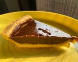 Foto langkah ke 7 dari resep Easy Baking: Chocolate Skillet Pie (Pie Susu Coklat Teflon).