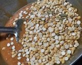 A picture of step 2 of Sun flowers & pumpkin seeds chikki.