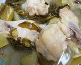 รูปขั้นตอนการทำที่ 2 ของ ต้มปีกไก่บนผักกาดดอง