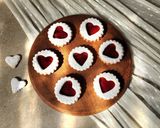 Foto del paso 10 de la receta: ❤️ Heartshaped raspberry filled cookies - Galletas corazón rellenas de frambuesa ❤️