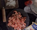 Foto langkah ke 2 dari resep Udang asam manis.