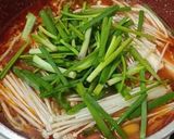 Gambar langkah 5 resipi Sundubu Jjigae (Soft Tofu Stew) Korean food.