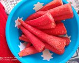A picture of step 1 of Gajar ka halwa or Carrot pudding.