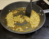 Foto del paso 2 de la receta: Salchichas al curry
