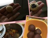 A picture of step 2 of Thandie ice cream with chocolate stuff gulab jamun.