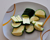 Foto del paso 2 de la receta: Brochetas de pollo y calabacín