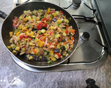 Foto del paso 2 de la receta: Arroz con verduras y bacon en 14 minutos