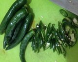 Foto langkah ke 1 dari resep Udang Tumis Cabe Ijo.