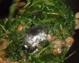 Foto langkah ke 4 dari resep Tumis kangkung udang saus tiram.