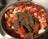 Une image de l'étape 5 de Salade de céleri jaune, reine des glaces,tomates et crevettes roses (sauce tapenade).