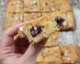 Foto del paso 9 de la receta: 🍒🤍 Brownies de chocolate blanco, cerezas y almendras 🤍🍒 Blondies, el brownie rubio 😅