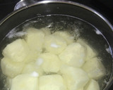 Foto del paso 1 de la receta: Puré de patata a la leche de soja con cilantro y ensalada de rúcula