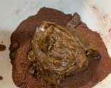 Foto langkah ke 7 dari resep Bolu Coklat Kurma (Tepung Almond) Gluten Free.