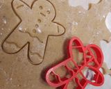 Une image de l'étape 6 de Sablés de Noël 🎅 Épices Speculoos et Pain d'épices 🎅🌟🌲.