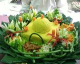 Foto langkah ke 11 dari resep Step by step membuat hiasan tumpeng.