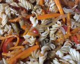 Foto del paso 5 de la receta: Salteado de vegetales con fideos estilo oriental