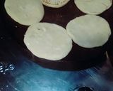 A picture of step 5 of Mini Tawa pizza.