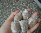 Hình bước làm 5 của món Nem chua rán viên tròn giòn rụm