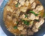 Foto langkah ke 3 dari resep Bola daging saus tiram.