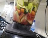 A picture of step 1 of Immune booster green smoothies.