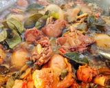 Foto langkah ke 14 dari resep Ayam Kecap Pedas Manis Daun Jeruk extra Telur.
