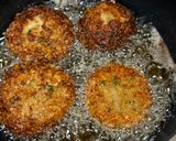 A picture of step 4 of Ground Beef Cutlets with Herbs.