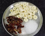 A picture of step 1 of Dates Banana Smoothie.