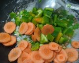 A picture of step 2 of Farfalle creamy pasta.