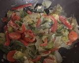Foto del paso 1 de la receta: Pollo con verduras