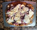 A picture of step 4 of Chicken crust pizza.