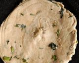 A picture of step 6 of Chilli garlic lachha paratha.