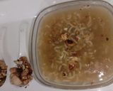 A picture of step 9 of Maggi soup with roasted nuts and chicken 😋😋😋😋.