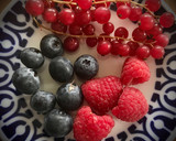 Foto del paso 5 de la receta: Cheesecake con coulis de frutos rojos