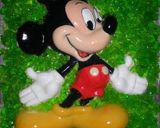 Foto del paso 12 de la receta: Gelatina de micky mousse con fondo verde