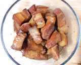 Hình bước làm 3 của món Thịt kho Tương Bần