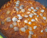 Foto del paso 6 de la receta: Fideos tostados con rape y marisco