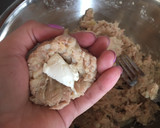 Foto del paso 4 de la receta: Bolitas de papá con atún y champiñones a la mexicana 😋