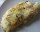 Foto del paso 5 de la receta: Tortilla francesa rellena de espinacas