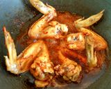 Foto langkah ke 2 dari resep Spicy BBQ Chicken Wings.