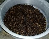 Foto langkah ke 2 dari resep Wedang kopi asli.