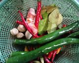 Foto langkah ke 2 dari resep 39. Oseng Pedas Daging Kepala Sapi.